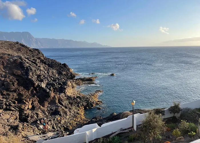 Cliffs Edge *